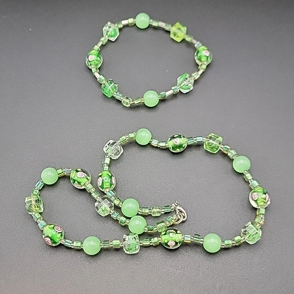Unique Handmade Vibrant Green Art Glass Faceted Round Necklace and Bracelet Set